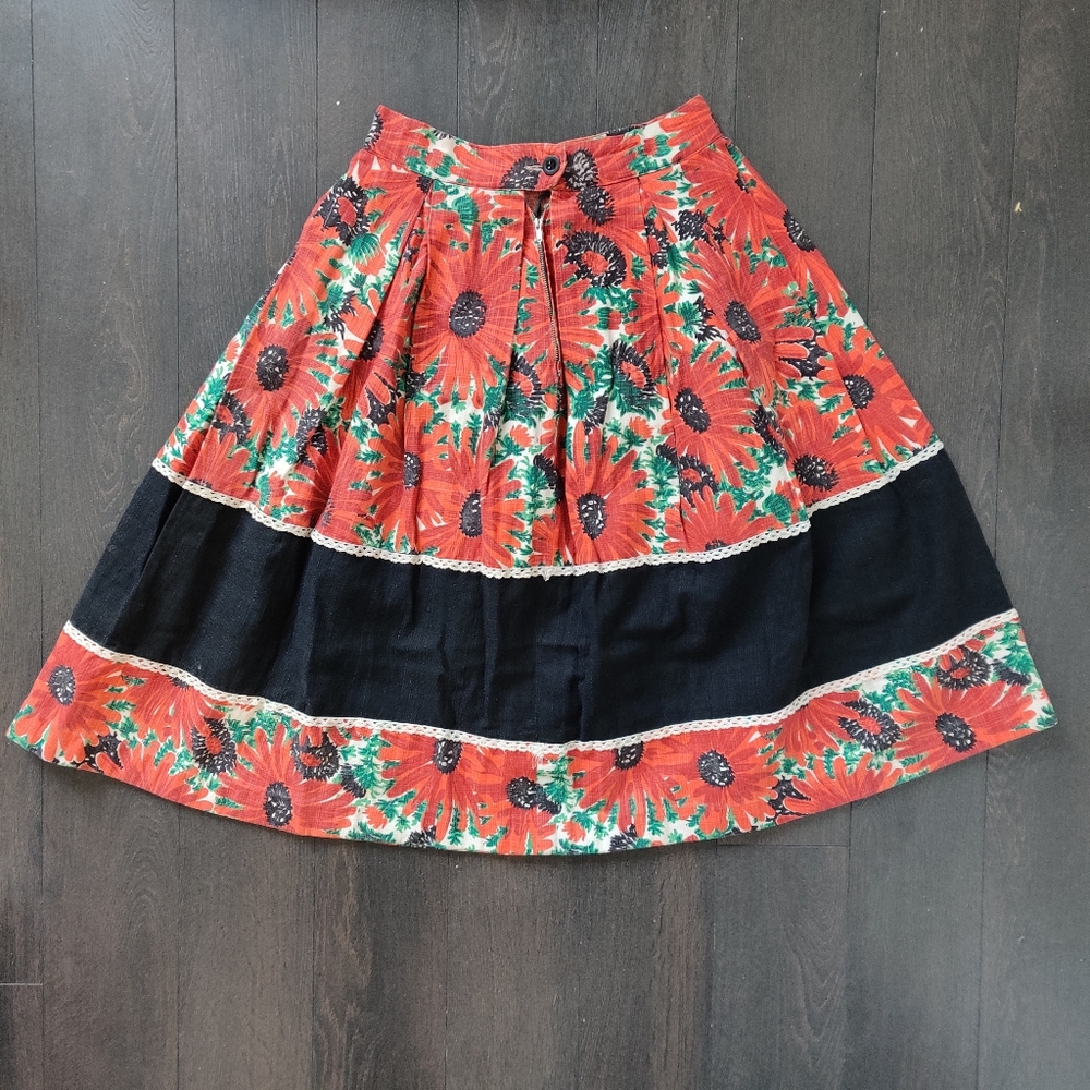 Vintage dirndl skirt